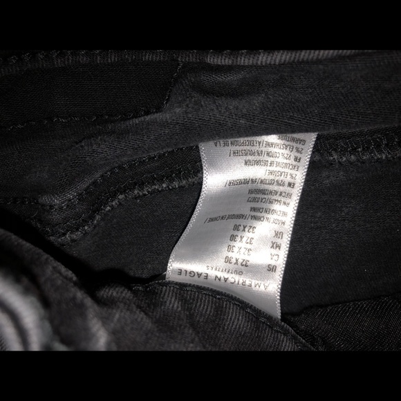 Black Ripped Men’s Jeans - Picture 3 of 4